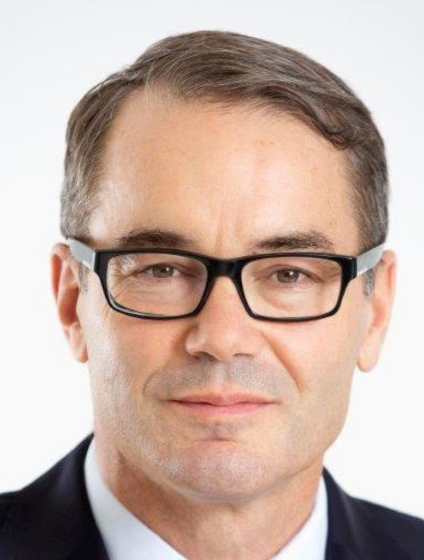 Simon Tucker